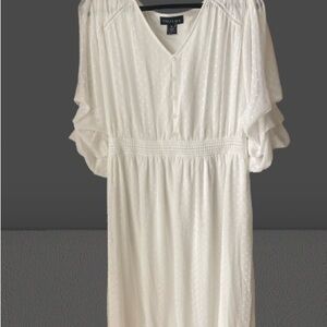 Stella & Julie Dress
Beautiful 
New with Tag
White
XL